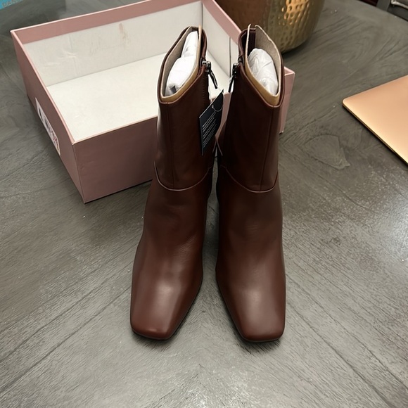 Franco Sarto Flexa Bootie - Picture 4 of 12